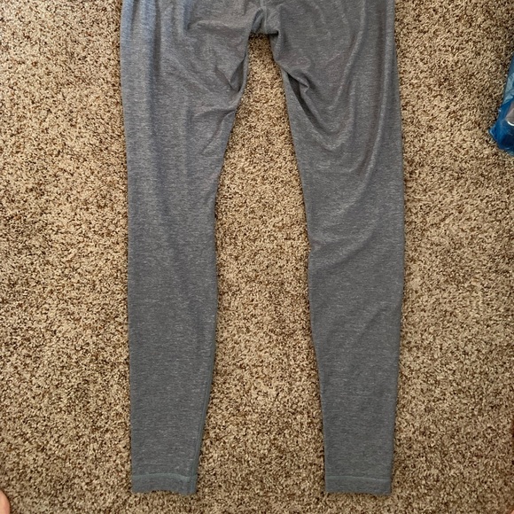 Lululemon Wunder Under Leggings - Picture 2 of 3